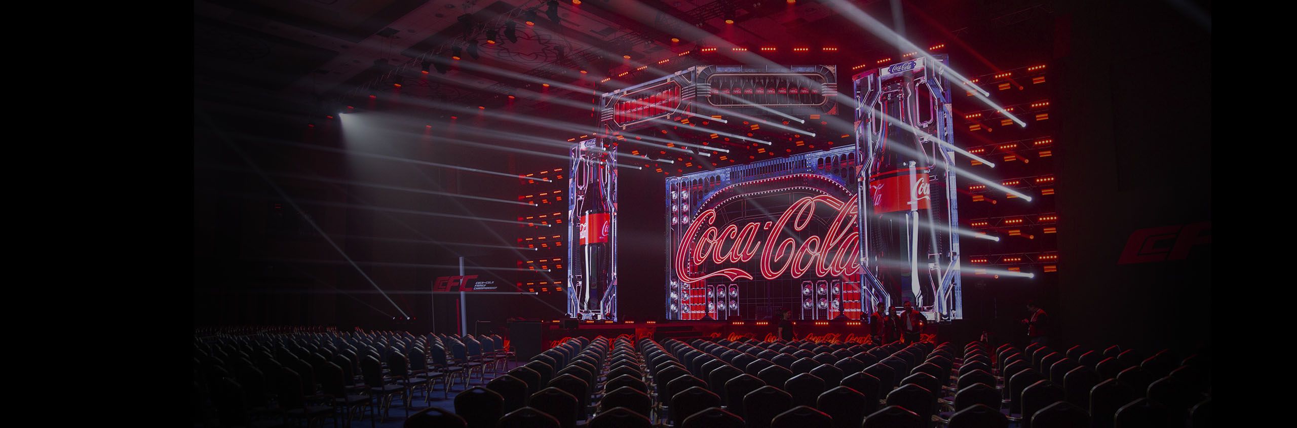 Цифровые декорации для Coca-Cola